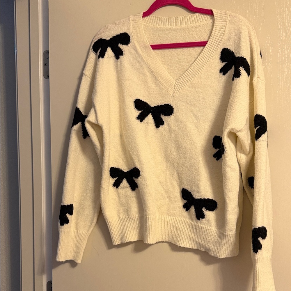 SHEIN Cream V-Neck Sweater with Black Bow Details
